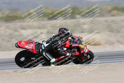 media/Jan-15-2026-Racers Edge (Thu) [[dfebeb70ab]]/2-A Group/Session 3 (Turn 15 Inside Pans)/